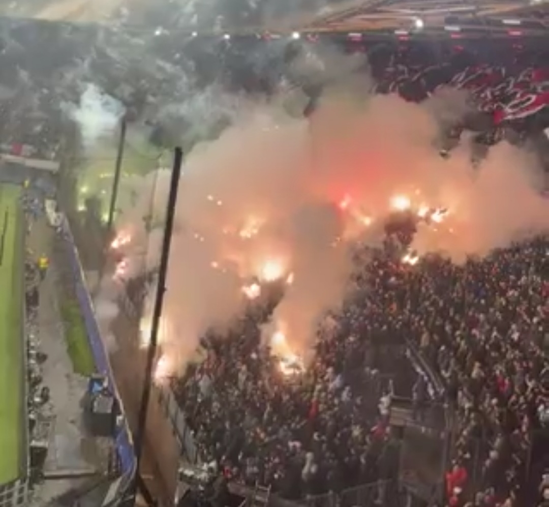Szaleństwo w Lidze Mistrzów. Mecz przerwany tuż po pierwszym gwizdku [WIDEO]