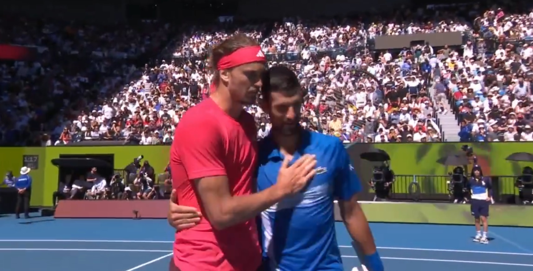 Szokujący koniec półfinału Australian Open! Djoković poddał się po pierwszym secie [WIDEO]