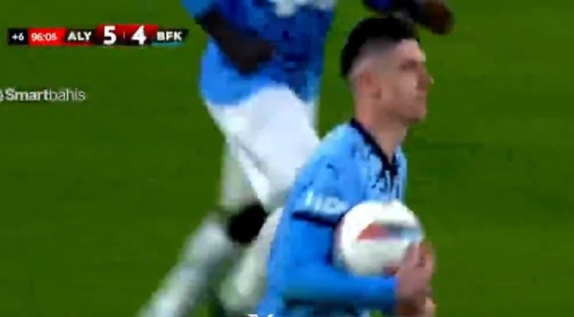 Dwa gole i asysta Piątka! Kompletnie szalony mecz [WIDEO]
