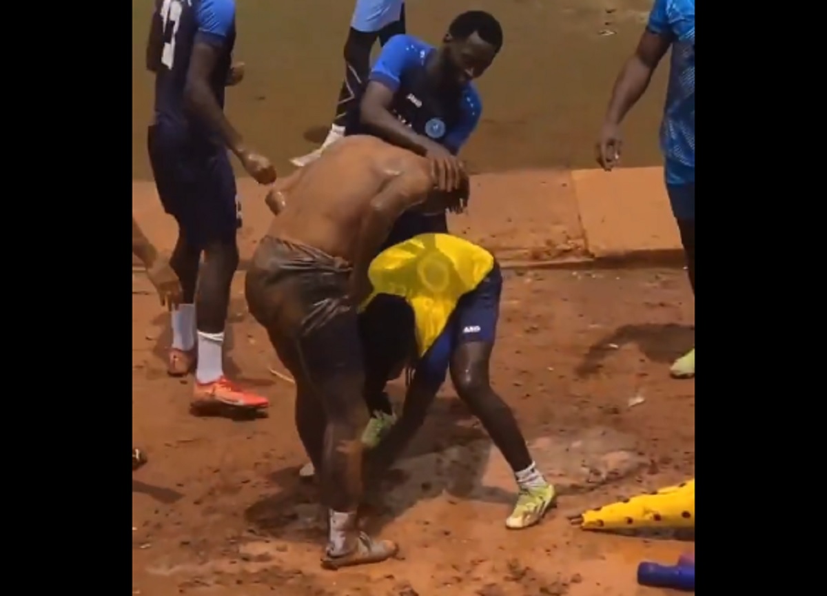 Obchodził urodziny w dzień treningu. Tak potraktowali go koledzy z drużyny [WIDEO]