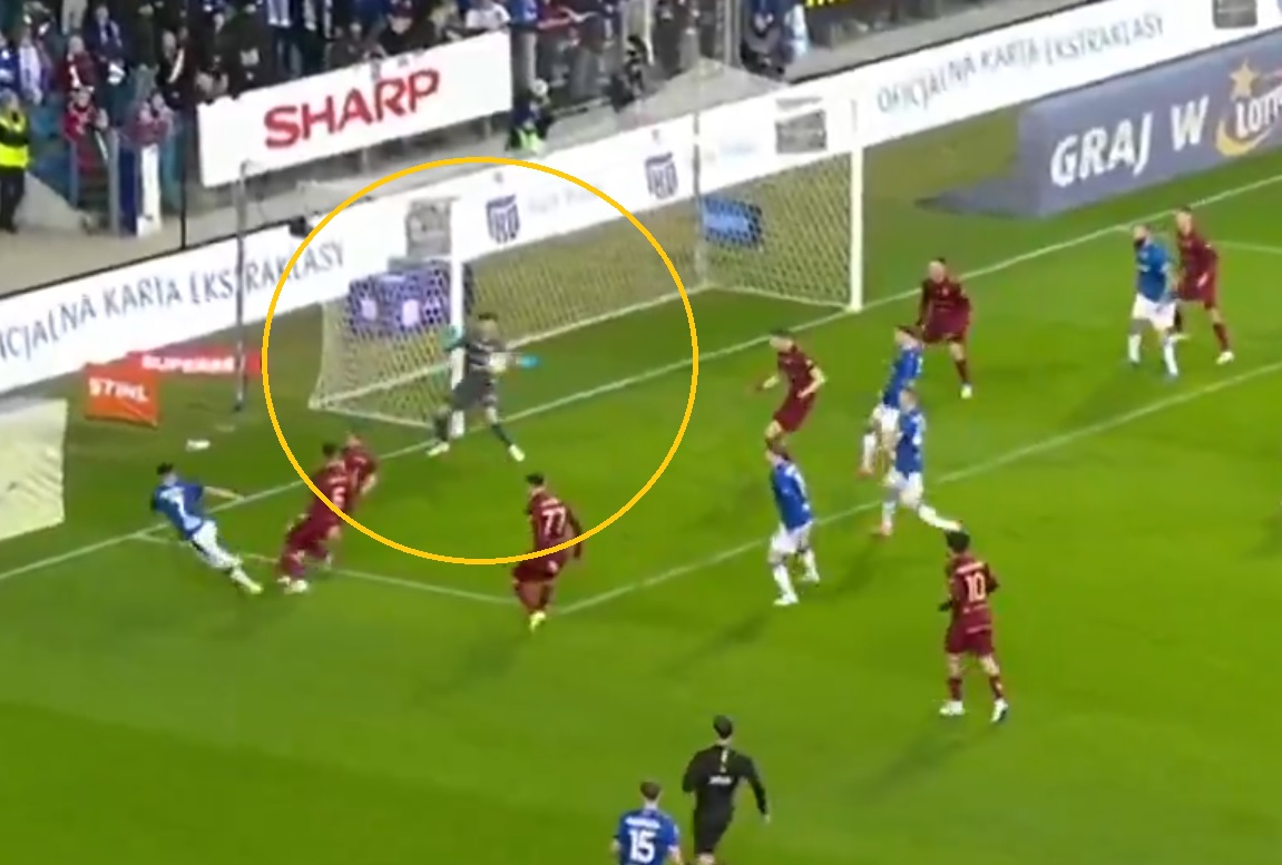Błąd Gikiewicza! Samobój czy piękny gol Sousy?! [WIDEO]