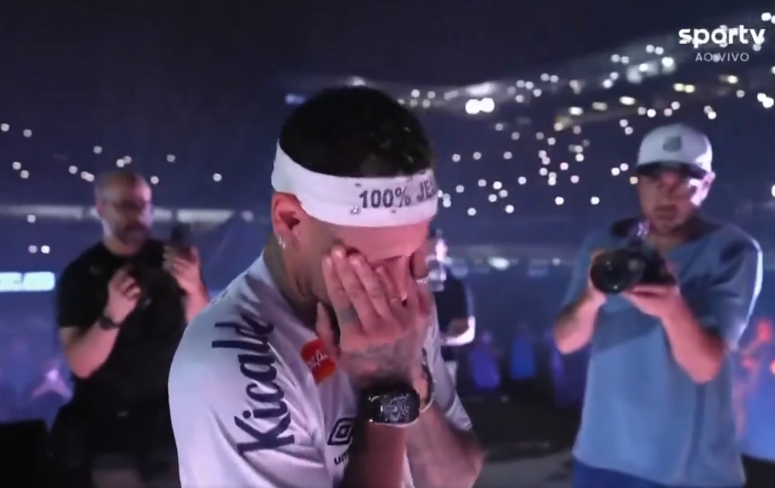 "Książę wrócił". Łzy Neymara podczas prezentacji w Santosie [WIDEO]