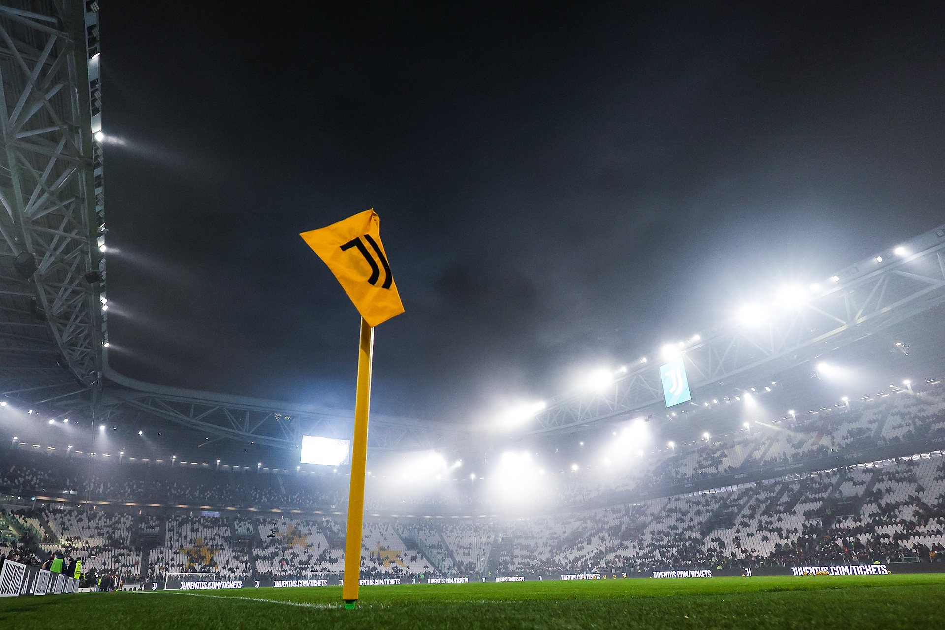 Niemożliwe. Juventus może ubić kolejny interes z PSG