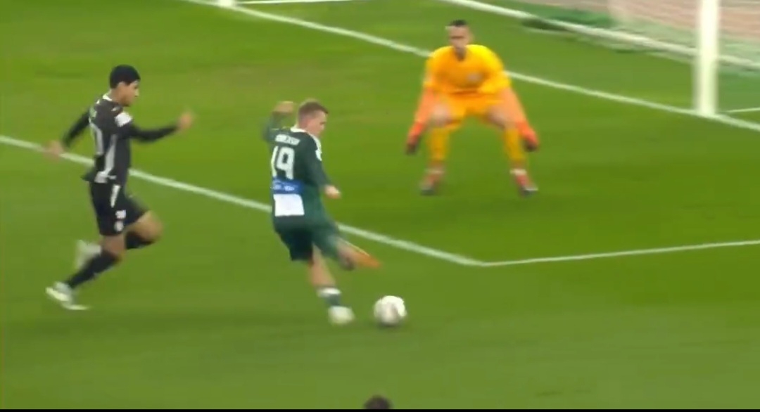Cudowny debiut Świderskiego! Wielki powrót Panathinaikosu [WIDEO]