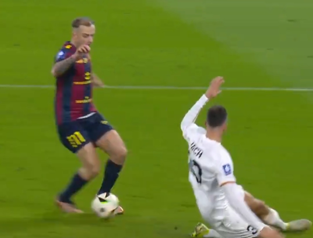 Grosicki włączył turbo! Popisowy gol, triumf Pogoni [WIDEO]
