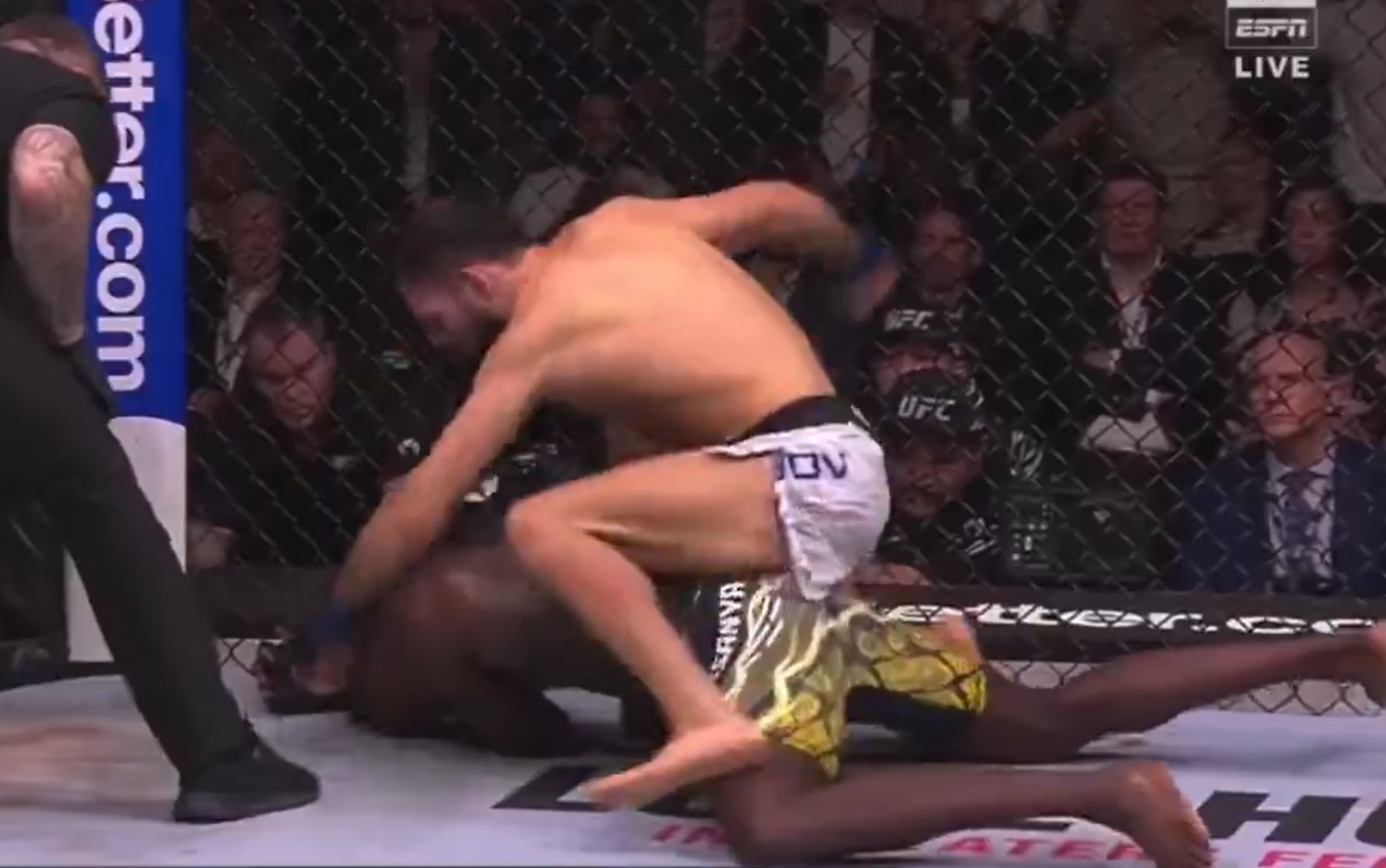Były mistrz UFC na kolanach! Nokaut na oczach Ronaldo [WIDEO]