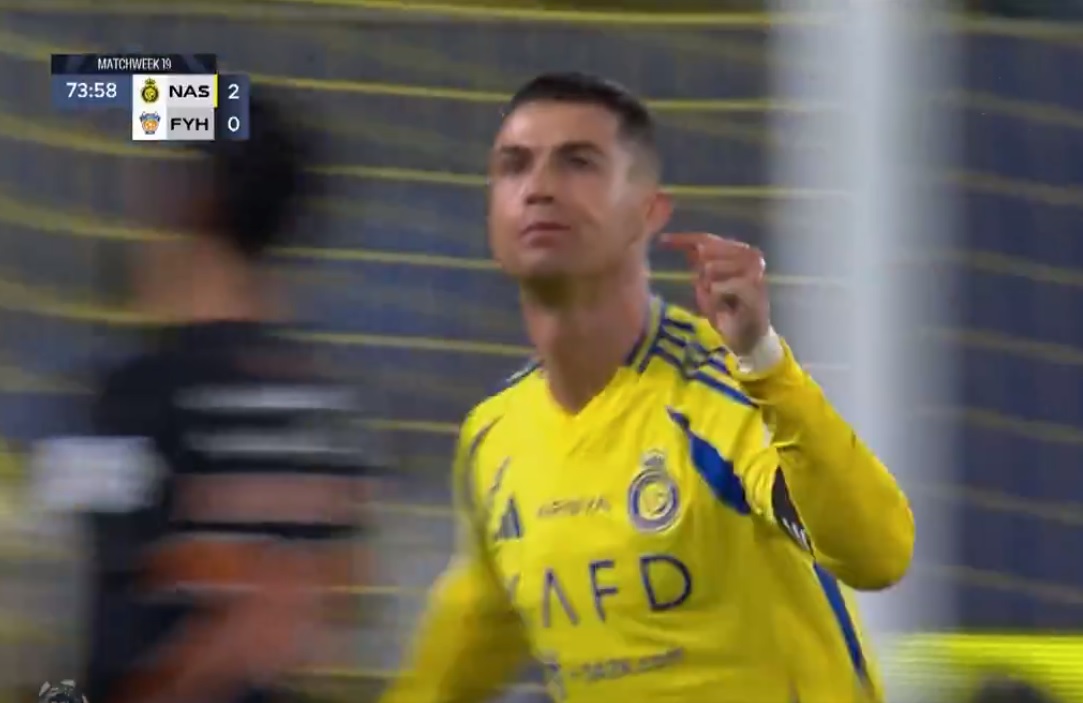 Tak strzela 40-latek! Urodzinowy gol Cristiano Ronaldo [WIDEO]