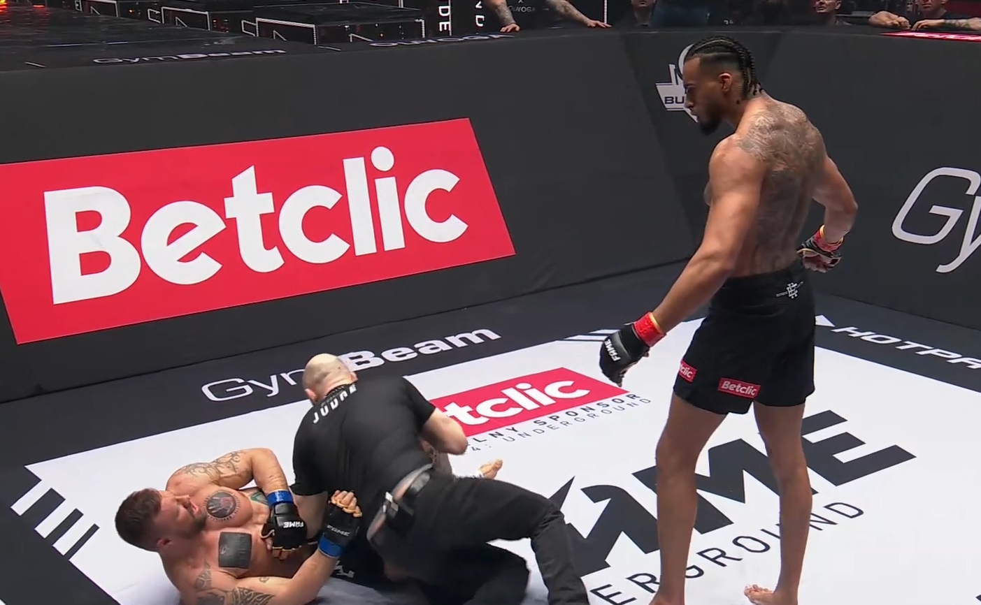 Klęska debiutanta na Fame MMA. Wystarczyło 28 sekund [WIDEO]