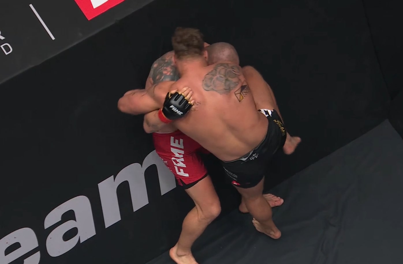 Rozbił rywala i przegrał! Dyskwalifikacja na Fame MMA 24