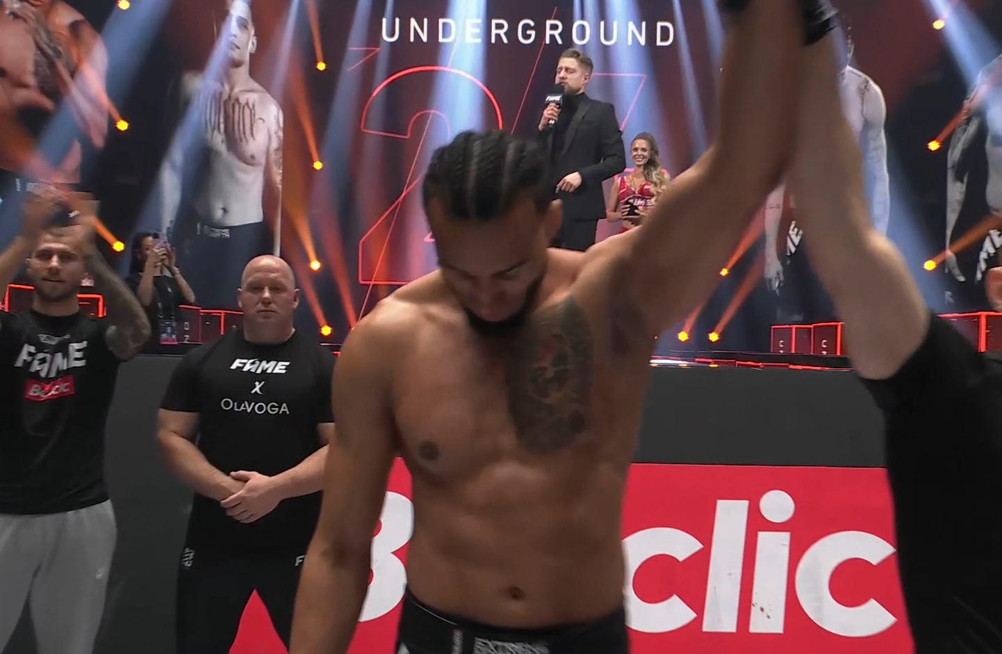 Szok w finale turnieju Fame MMA! Były zawodnik KSW na kolanach [WIDEO]