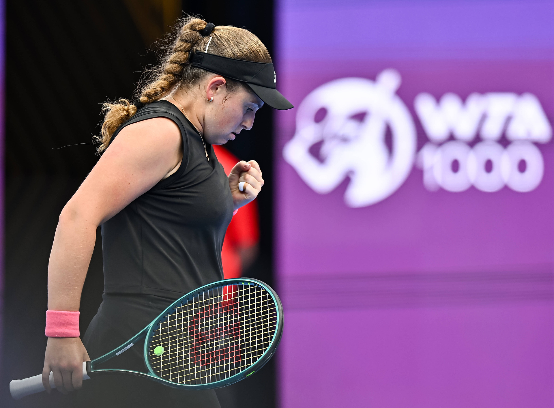 Ostapenko wypaliła przed meczem ze Świątek. "Gotowa na absolutną wojnę"