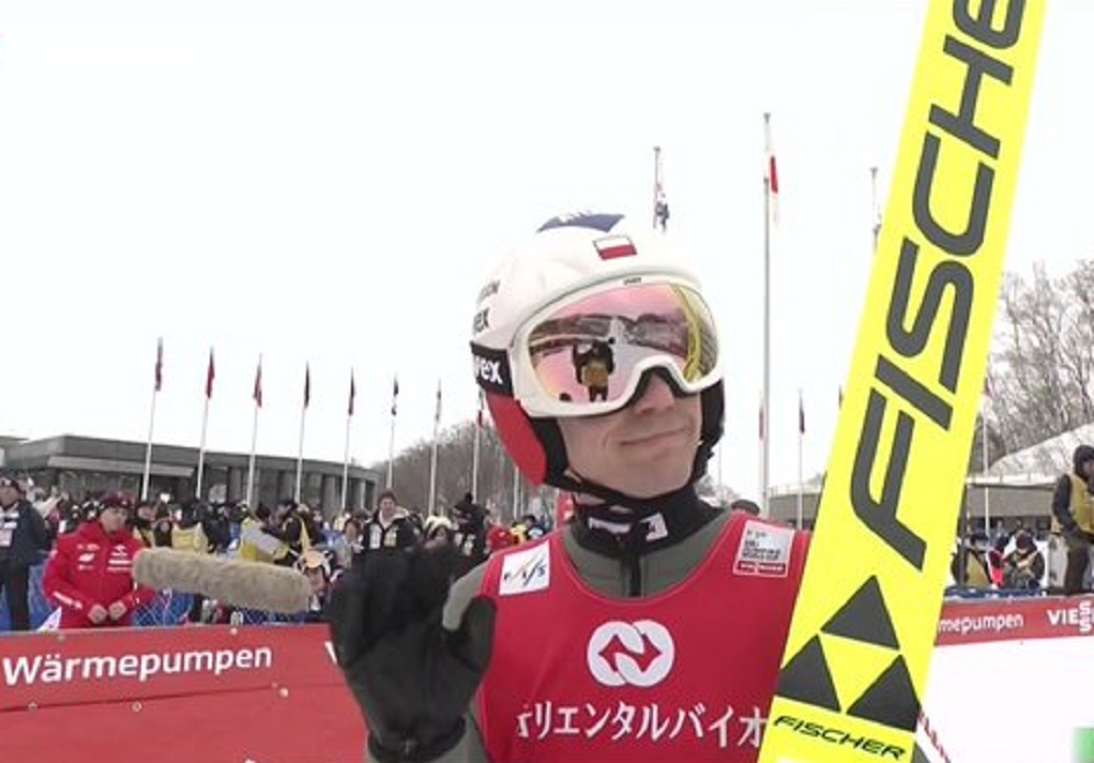 Pierwszy taki konkurs Stocha od blisko roku! Popis Kobayashiego w Sapporo [WIDEO]
