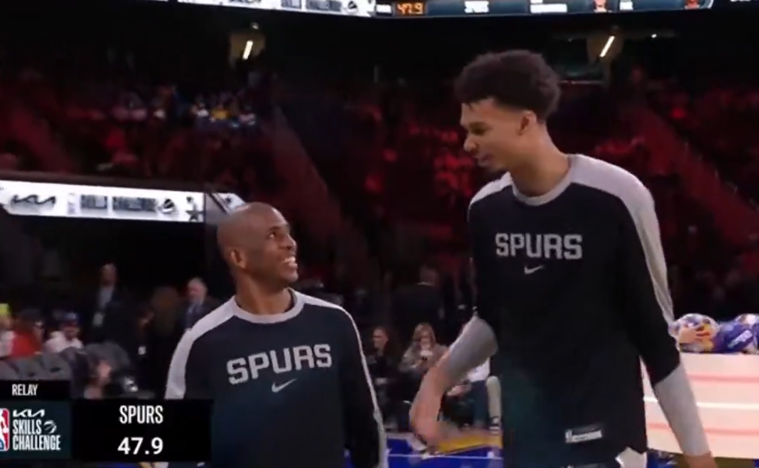 Istny kabaret w NBA. Koledzy Sochana zdyskwalifikowani [WIDEO]