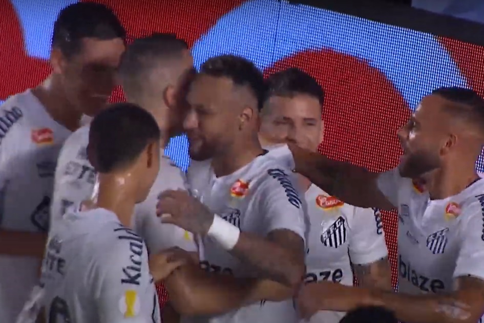 Pierwszy gol Neymara po powrocie do Santosu! Zrobił to na zimno [WIDEO]