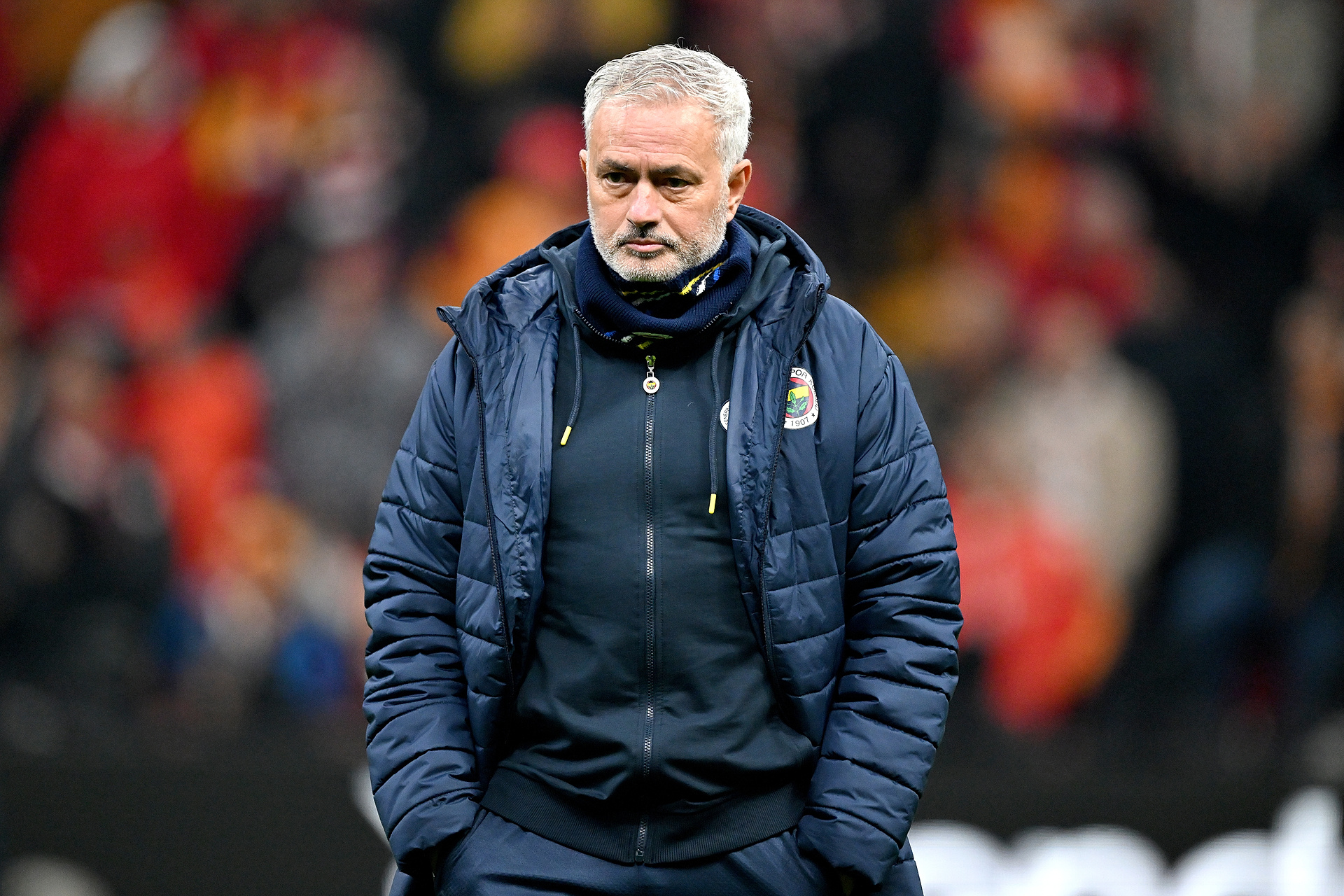 Gwiazdor opuszcza Fenerbahce. Mourinho zarzucał mu nadwagę