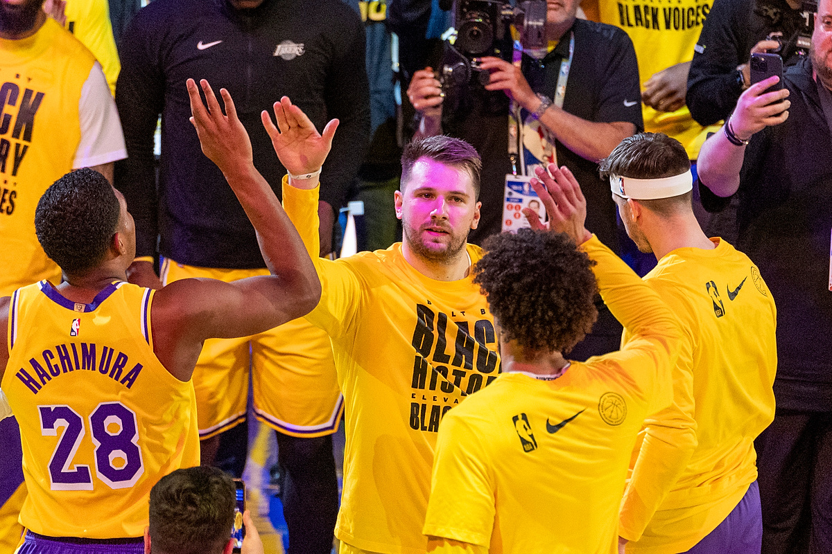 Los Angeles Lakers - Dallas Mavericks: typy i kursy (26.02)