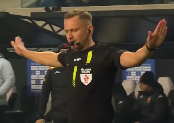 Skończmy ze specjalnymi warunkami dla sędziów! Mecz Legia - Jagiellonia przełomem? Czas na wielką zmianę