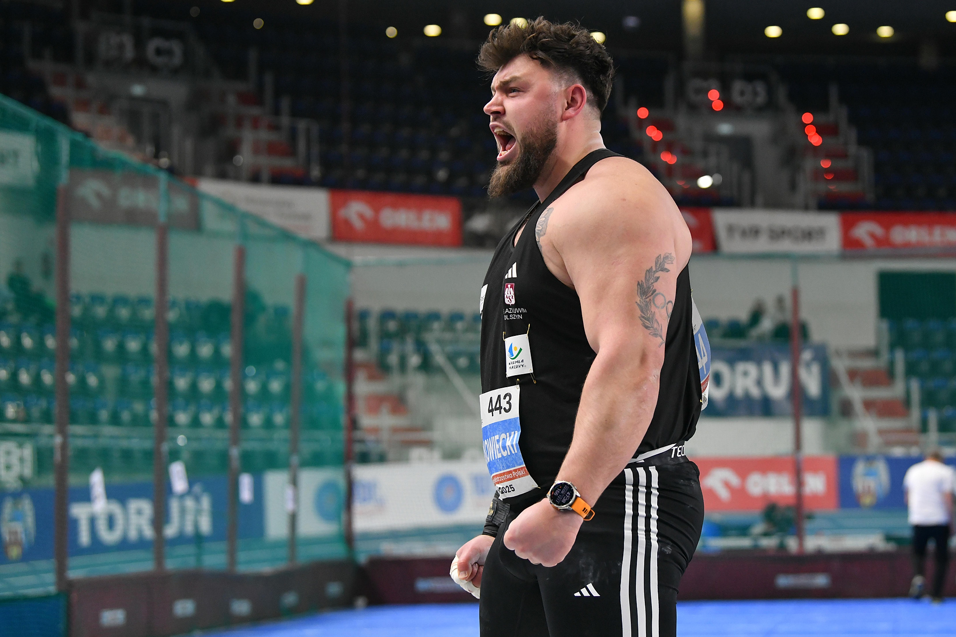 Tyle polski olimpijczyk "wyciska na klatę". To waga dorosłego lwa