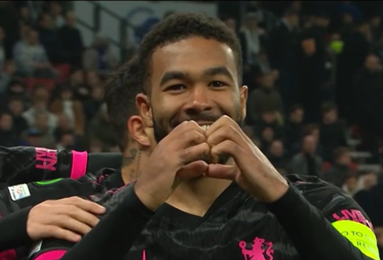 Ważne zwycięstwo Chelsea. Pomogła polskim klubom [WIDEO]