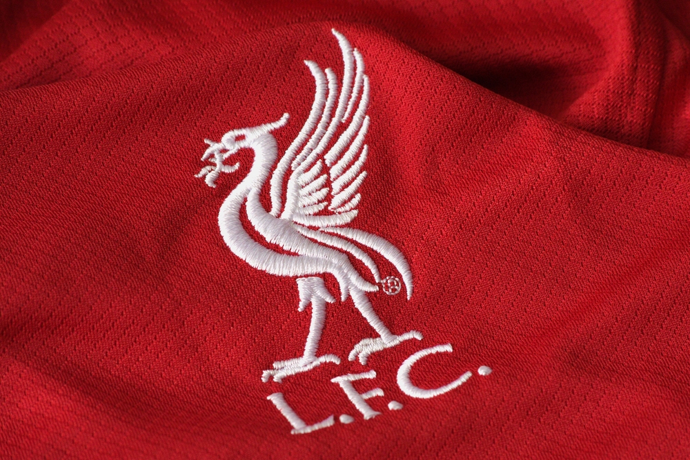 Idealne rozwiązanie problemu Liverpoolu. Tu aż prosi się o transfer. Inni giganci też w grze