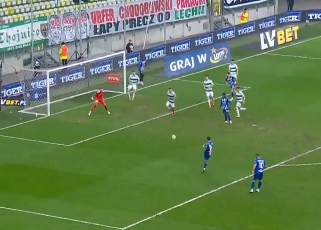 Janża zerwał pajęczynę! Gol Podolskiego, triumf Górnika [WIDEO]