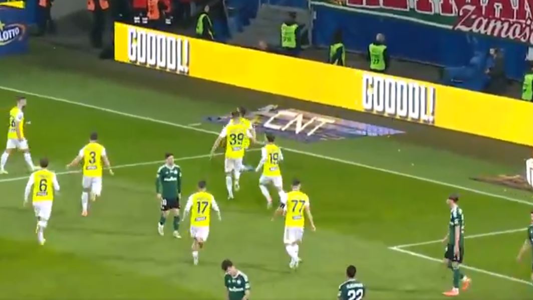 Mecz-kuriozum w Ekstraklasie! Gwiazdka w marcu, Legia straciła punkty! [WIDEO]