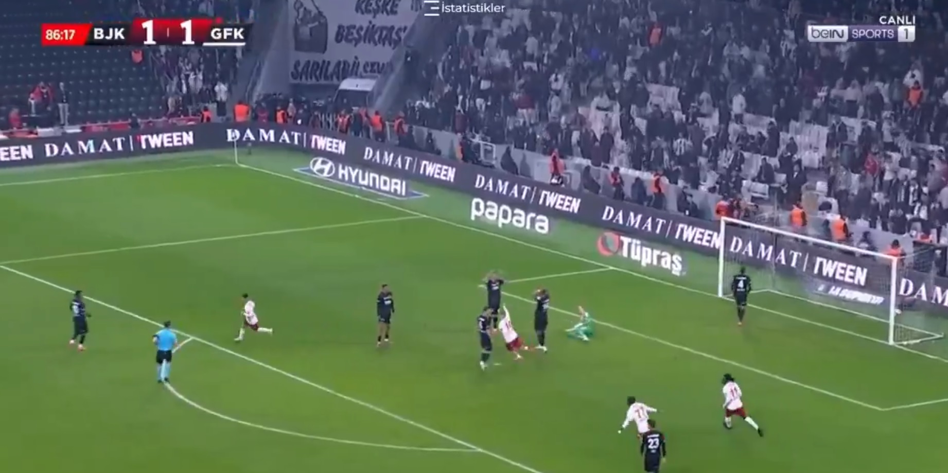 Asysta Kozłowskiego i wielka sensacja! Turecki gigant na kolanach [WIDEO]