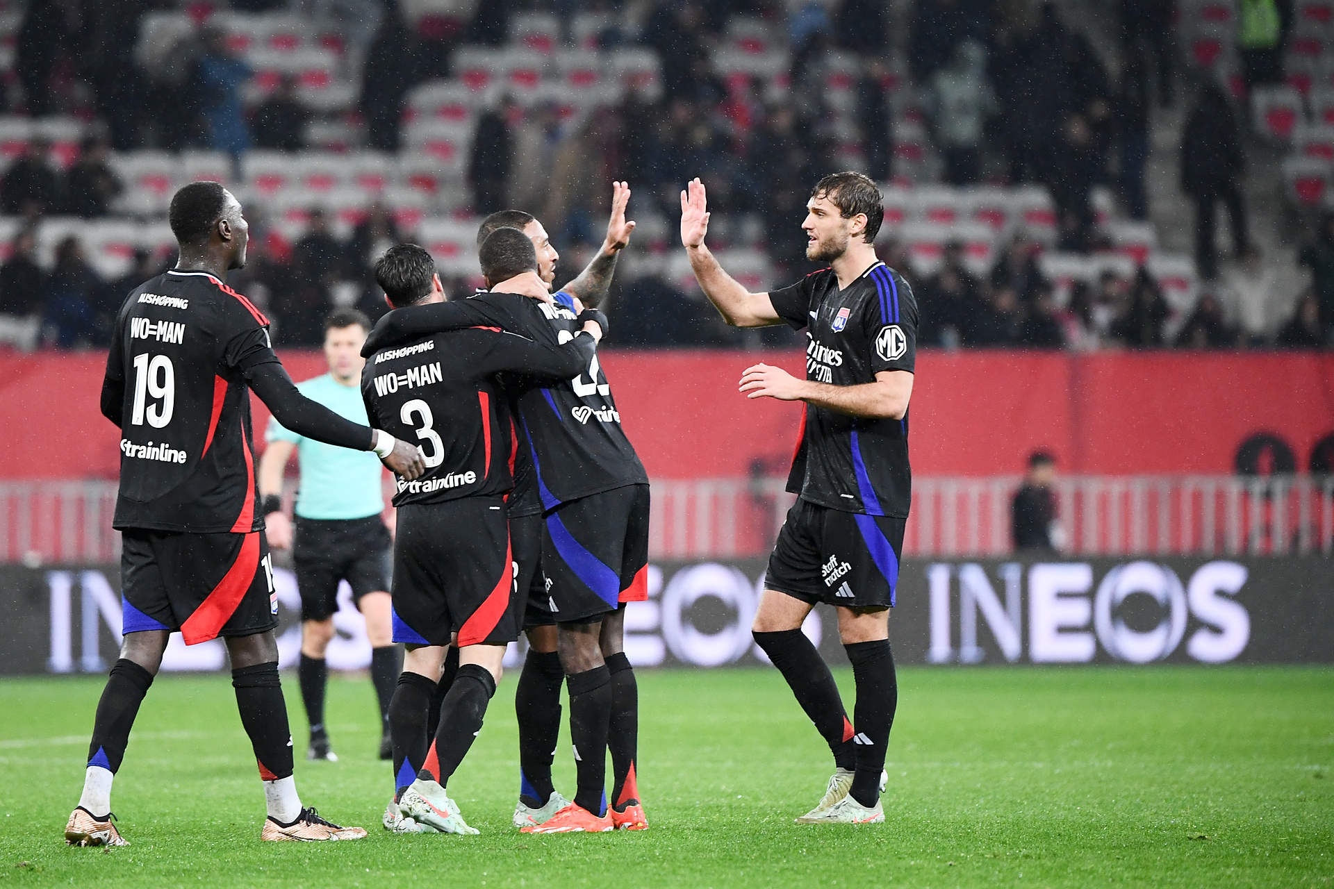 PSG pomogło Lyonowi. Wszystko jasne we Francji