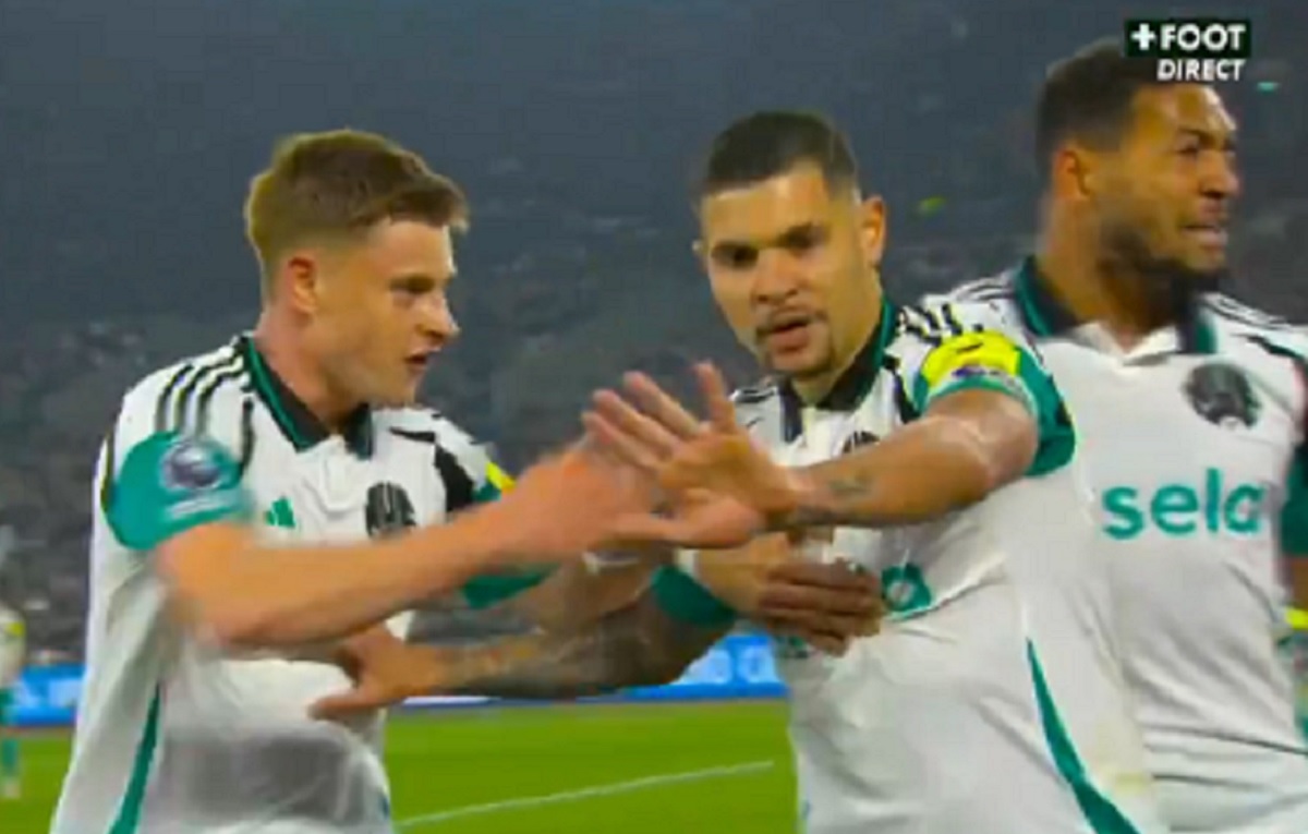 Newcastle walczy o puchary! Ważne punkty na trudnym terenie [WIDEO]