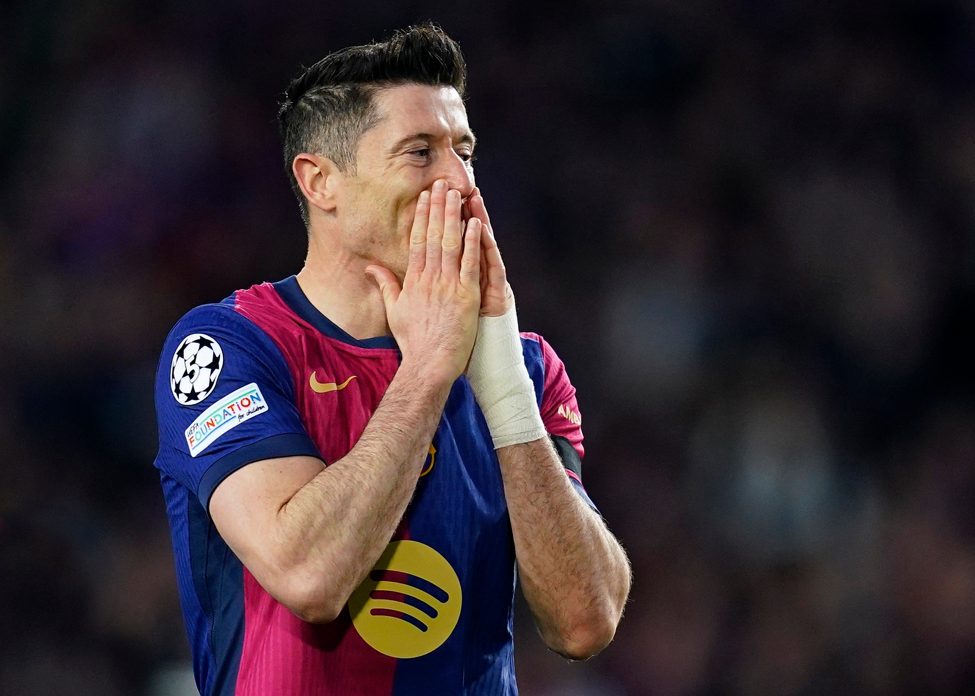 Lewandowski już ich przegonił. Legendy Barcelony oglądają plecy Polaka