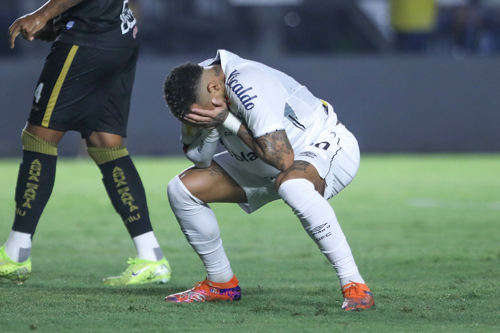 Koszmar Neymara trwa. Santos potwierdził kolejną kontuzję