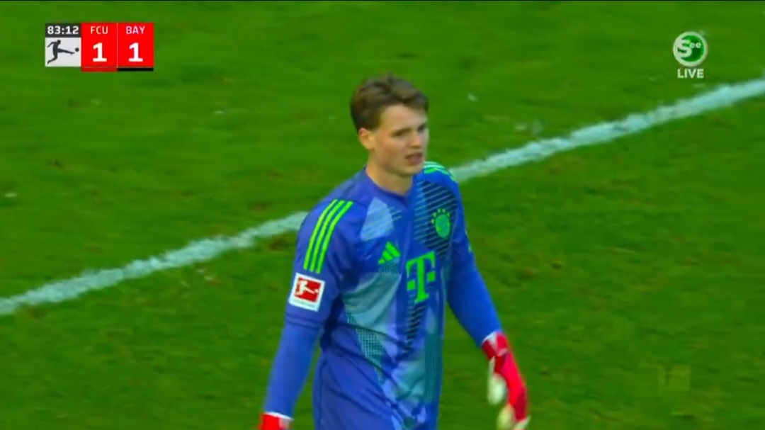 Wpadka Bayernu! Bramkarz nawywijał [WIDEO]