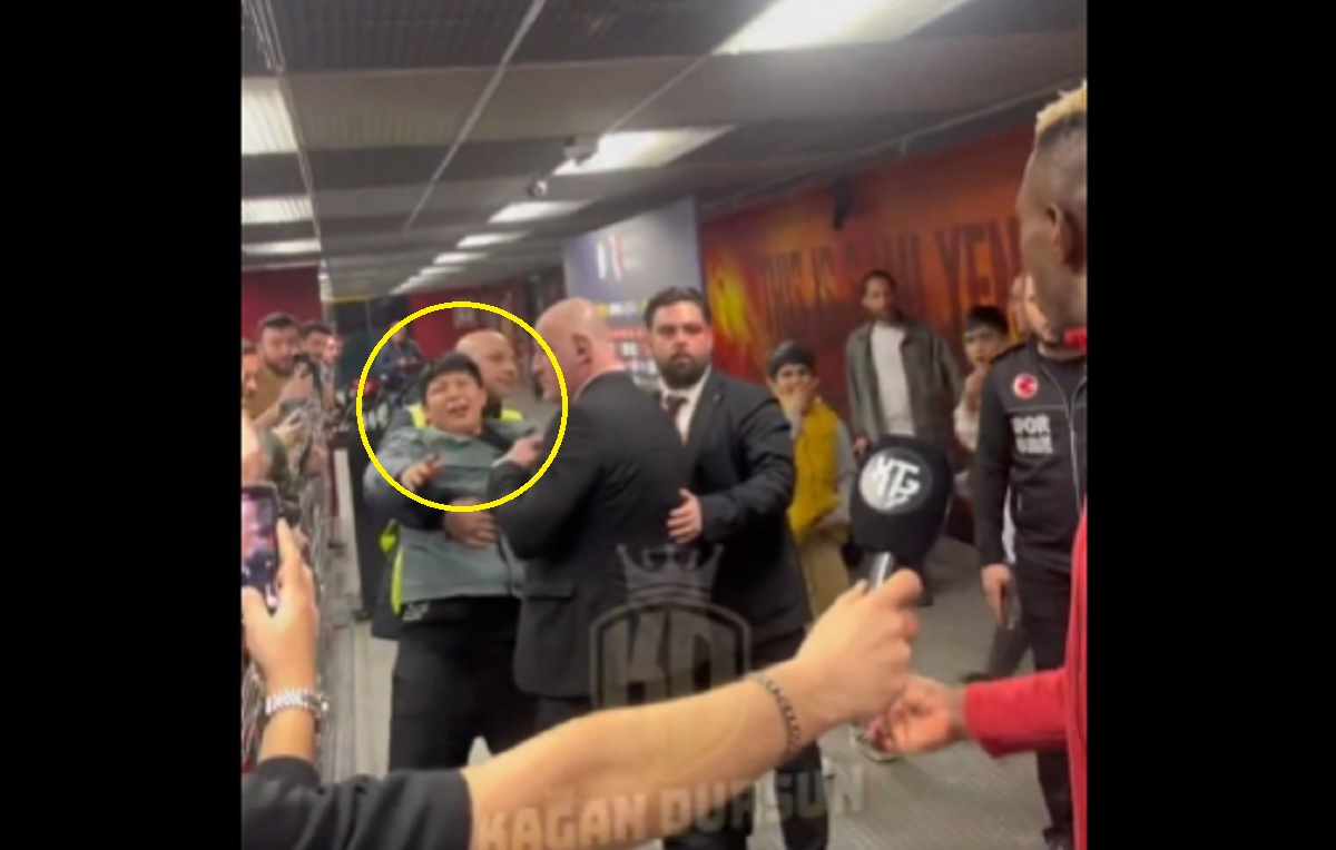 Młody kibic był bliski płaczu. Tak potraktował go Osimhen [WIDEO]