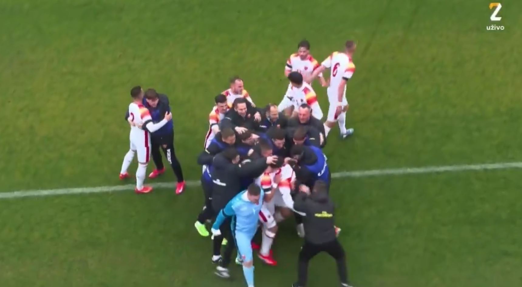 Kosmiczny gol pogrążył Polaków! EURO znacznie się oddaliło [WIDEO]