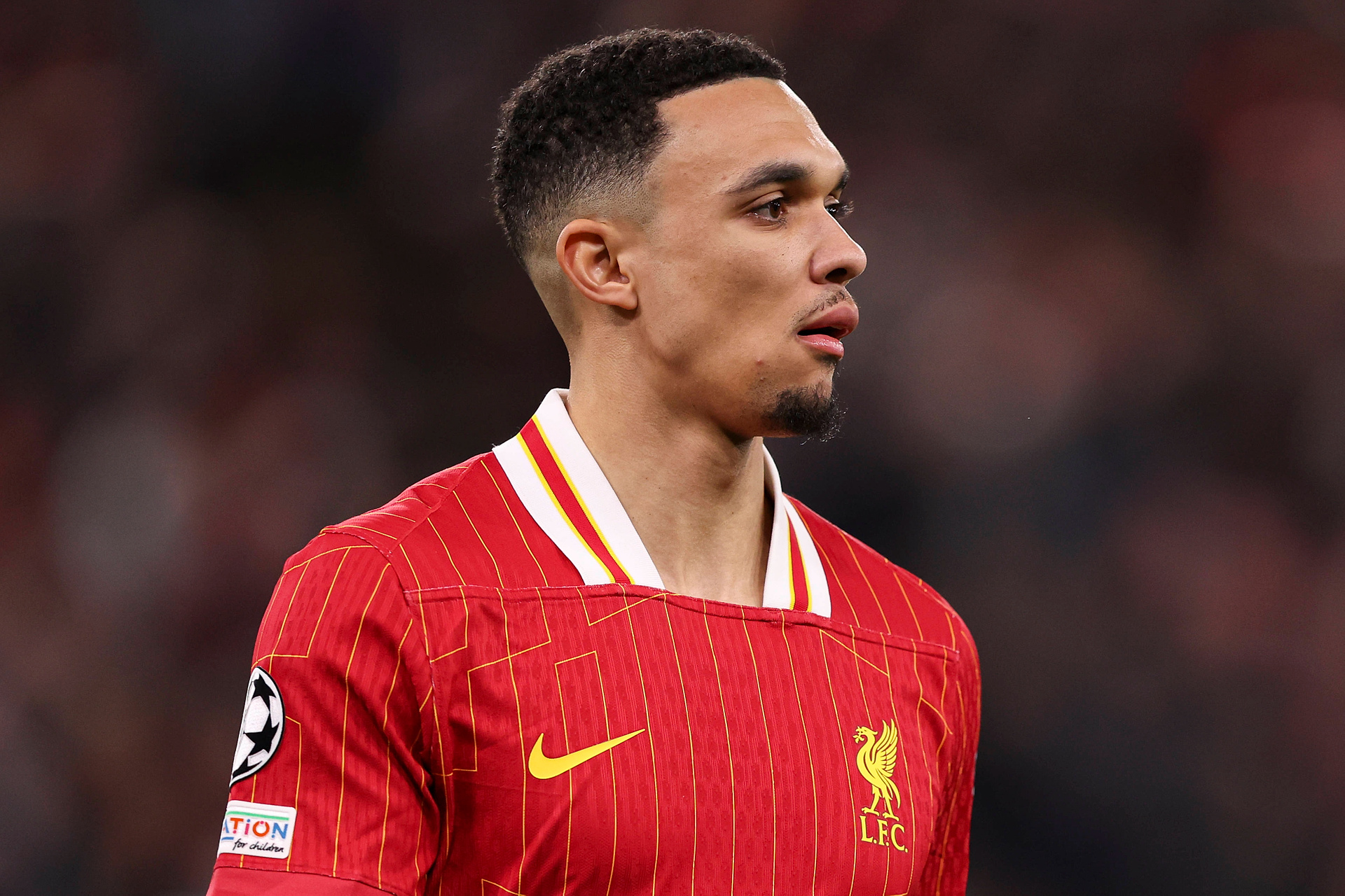 Trent zaczepiony przez… lotnisko. Liverpool nie odpuszcza [WIDEO]