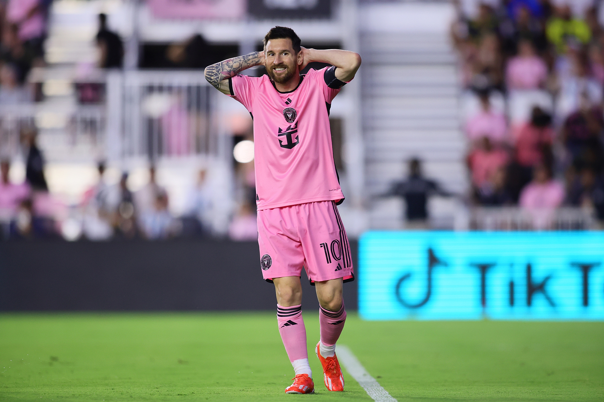 Messi przyłapany na trybunach. Przyniósł szczęście legendzie [ZDJĘCIE]
