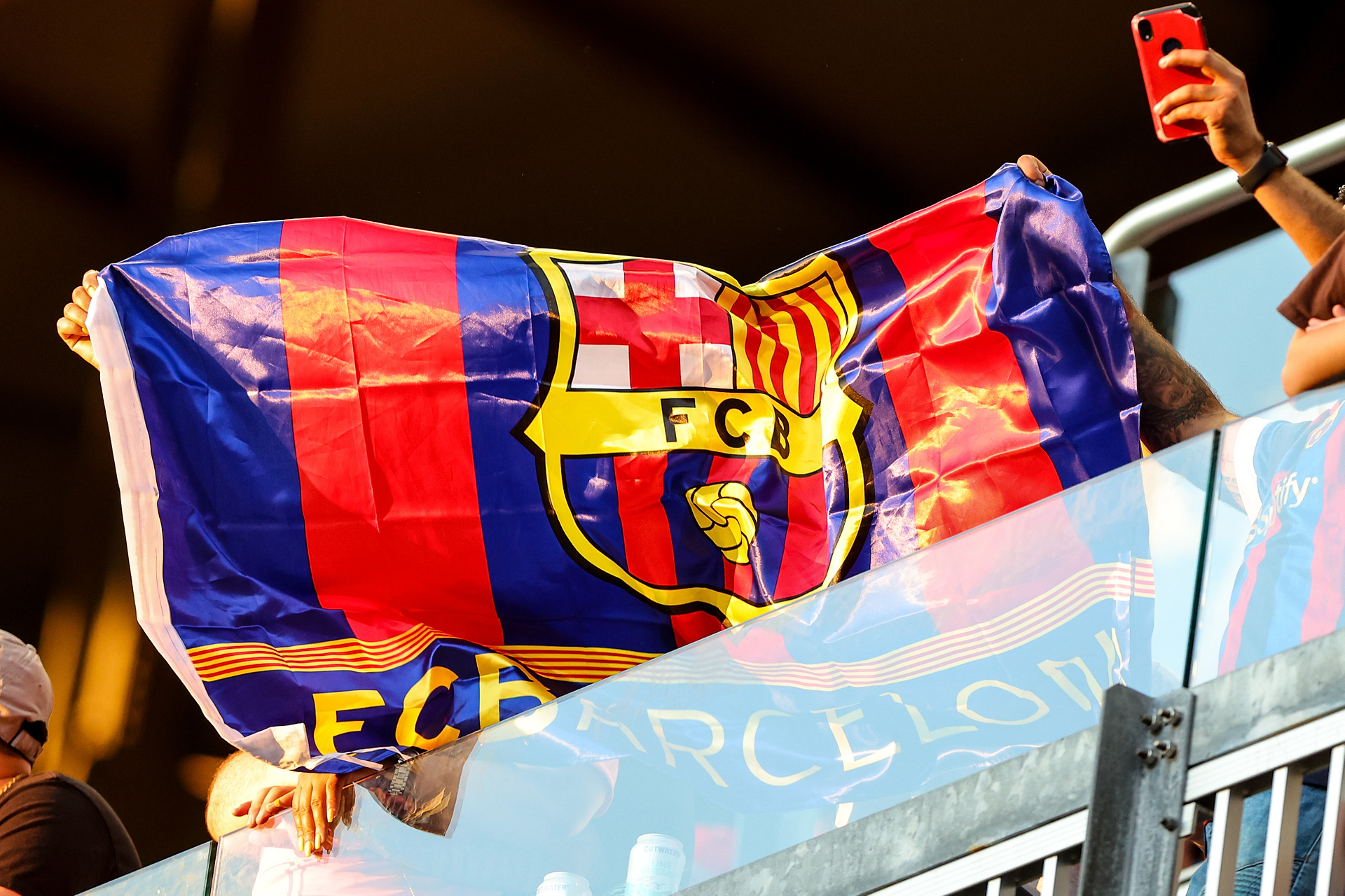 Okazja! Ujawniono, kto może dołączyć do Barcelony