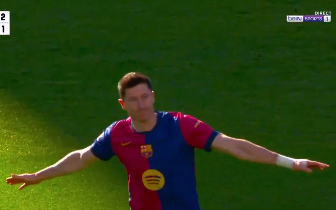 Barcelona zgniotła Gironę. Lewandowski w roli głównej [WIDEO]