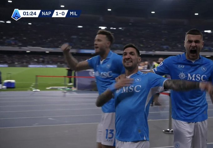 Milan poległ w hicie! Niewiarygodny początek Napoli [WIDEO]
