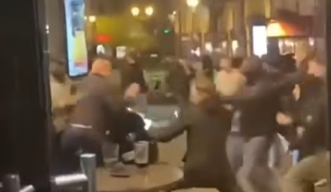 Awantura dzień przed meczem Ligi Mistrzów. Chuligańskie zachowanie kibiców [WIDEO]