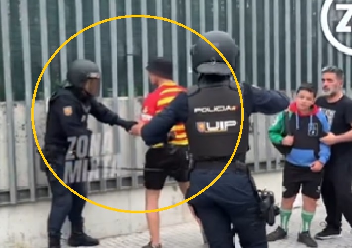 Policja okładała kibiców Jagiellonii! Szokujące sceny w Hiszpanii [WIDEO]