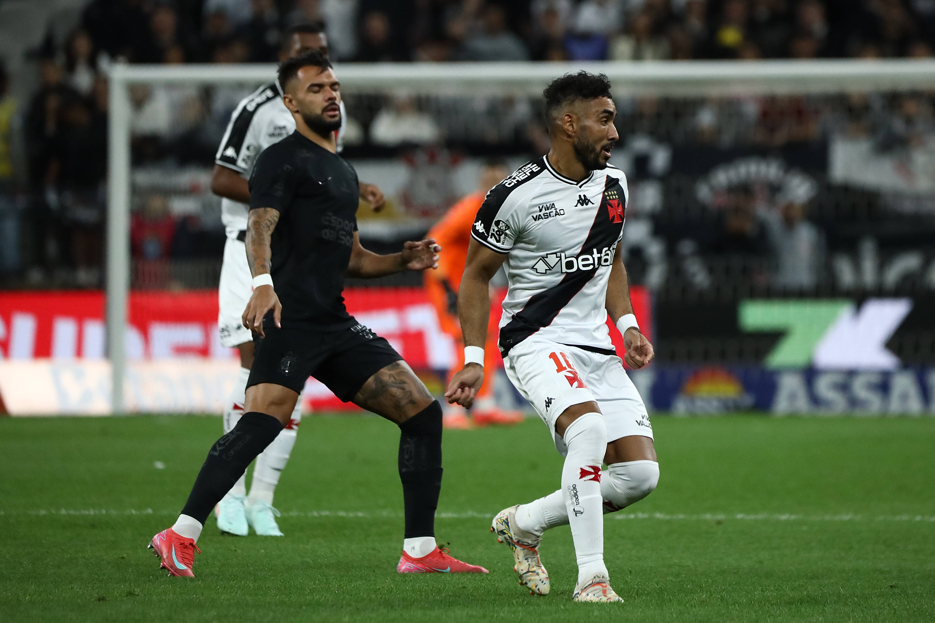 Szokujące oskarżenia w stronę byłej gwiazdy Premier League. O to posądza go partnerka