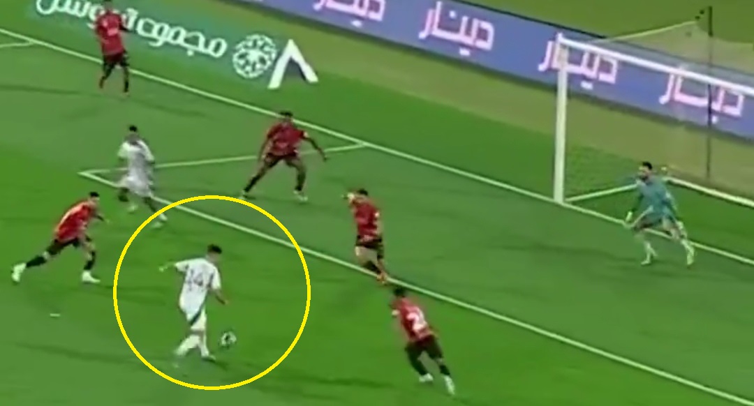 Co za wykończenie byłej młodej gwiazdy LaLiga! Niczym Ricardo Quaresma [WIDEO]