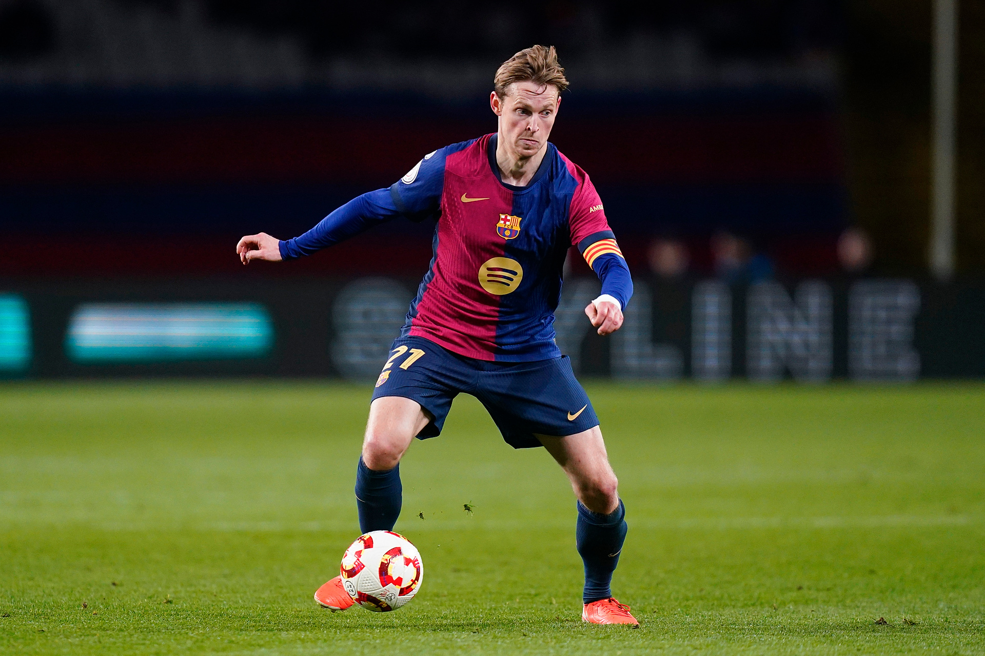De Jong skrytykował piłkarzy Barcelony. "Trudno to wytłumaczyć"