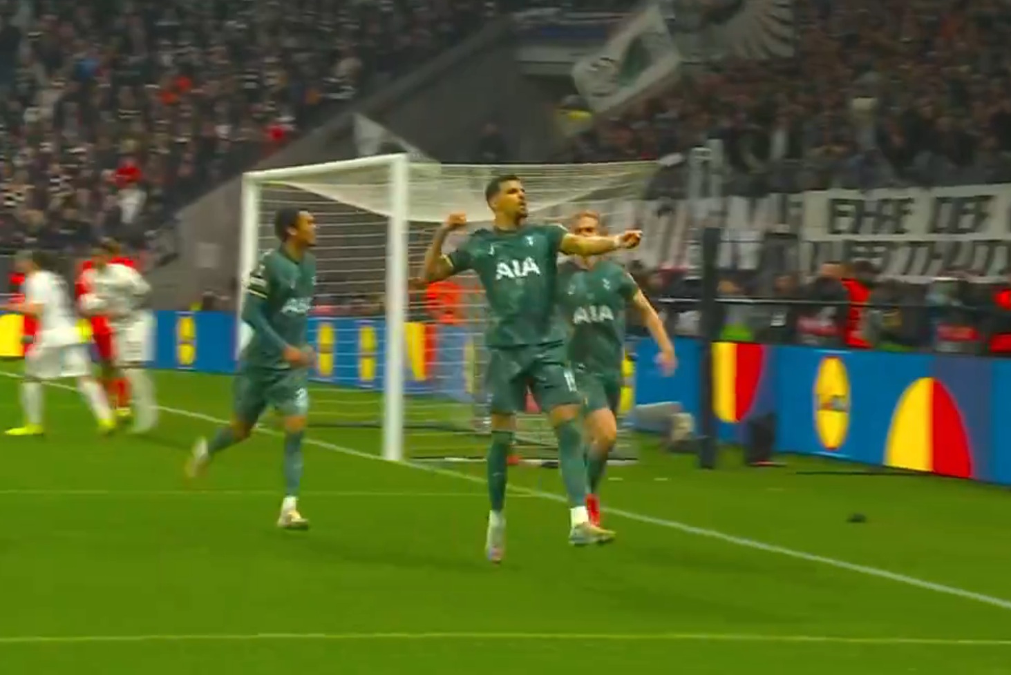 Tottenham wyszarpał awans! Znamy pierwszych półfinalistów Ligi Europy [WIDEO]