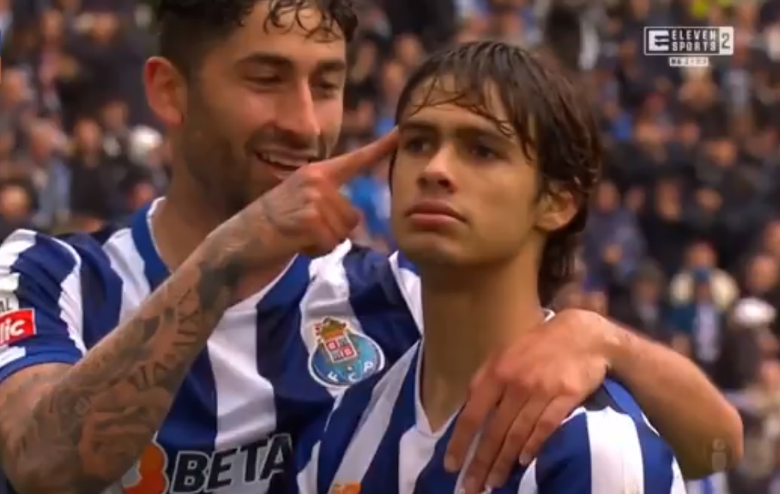 Uwaga, talent! Zjawiskowy 17-latek z Porto zabawił się z rywalami [WIDEO]
