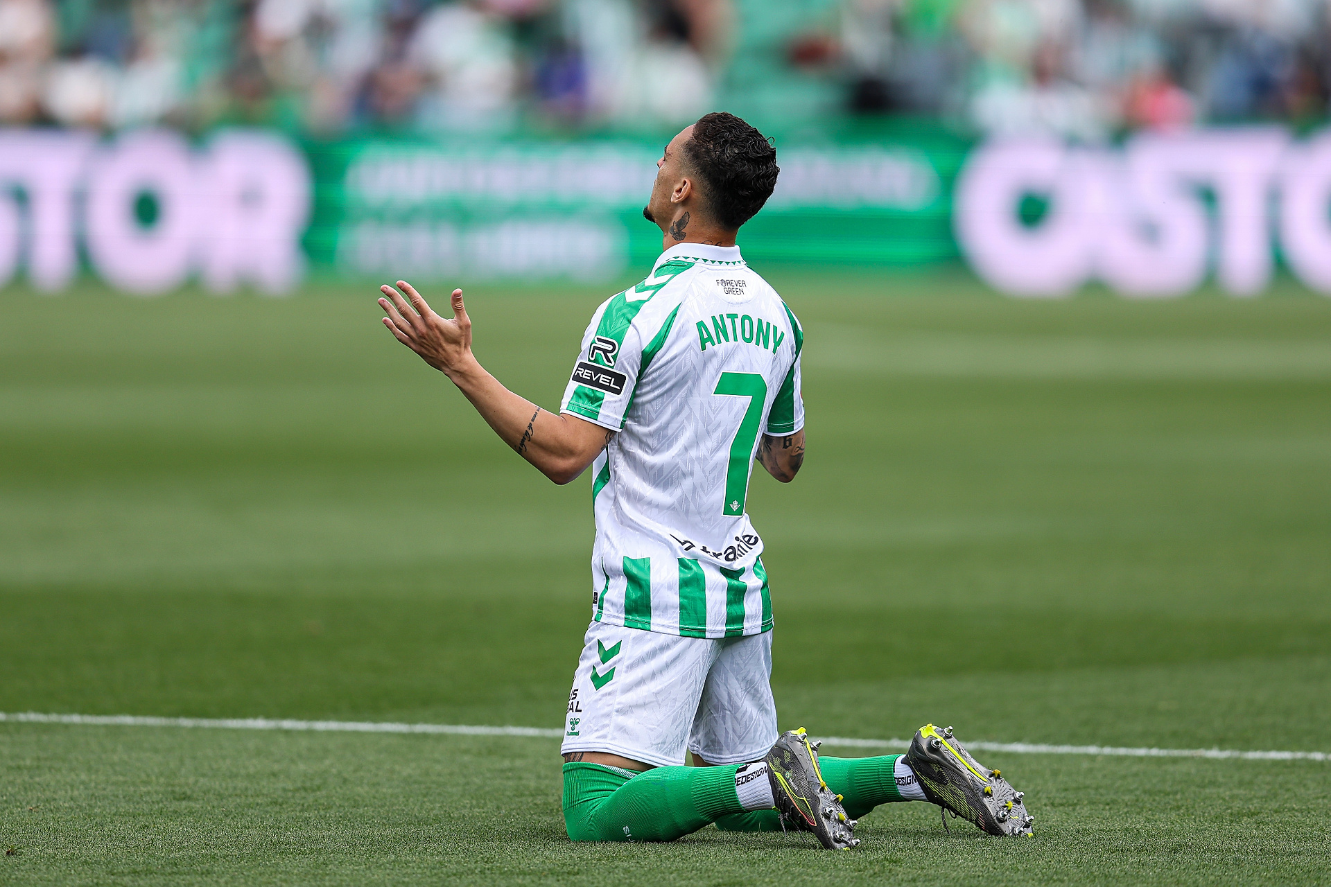 Antony w centrum zamieszania. Betis uniknął kary