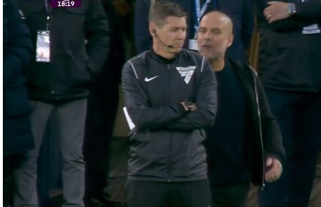 Kontrowersja w Premier League. Guardiola aż doskoczył do sędziów [WIDEO]