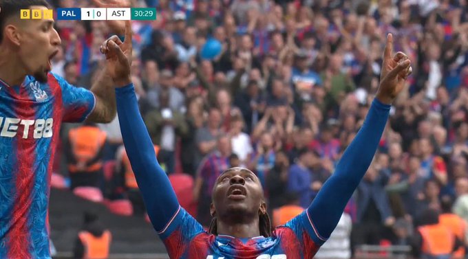 Przepiękne bramki z dystansu! Crystal Palace w finale FA Cup [WIDEO]