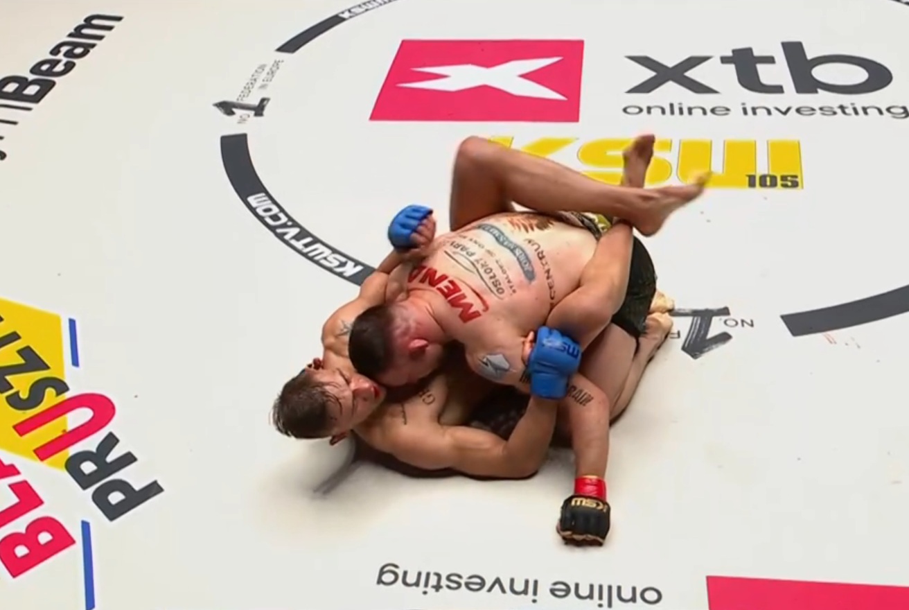 Kosmos w main evencie KSW 105! Bartosiński obronił mistrzowski pas [WIDEO]